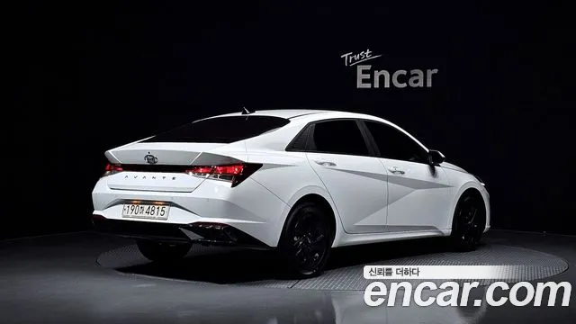 Hyundai AVANTE Avante (CN7) — Фото автомобиля 2