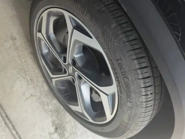 Geely Xingyue L — Фото автомобиля 6