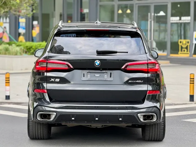 BMW X5 — Фото автомобиля 8