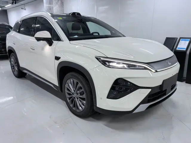 BYD Song Ultra — Фото автомобиля 7