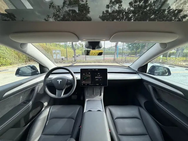 Tesla Model Y — Фото автомобиля 7