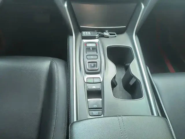 Honda Accord — Фото автомобиля 13