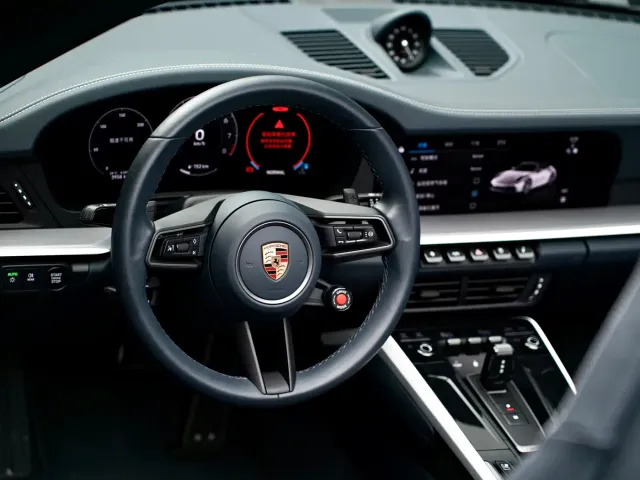 Porsche 911 — Фото автомобиля 13