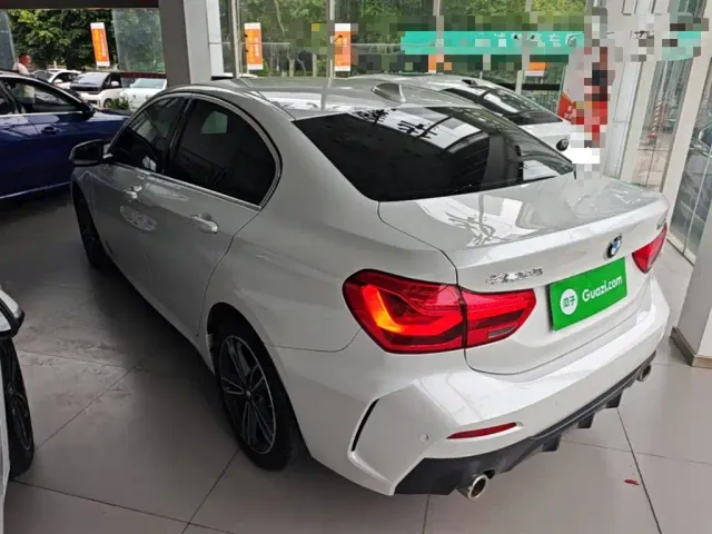 BMW 1 Series — Фото автомобиля 4