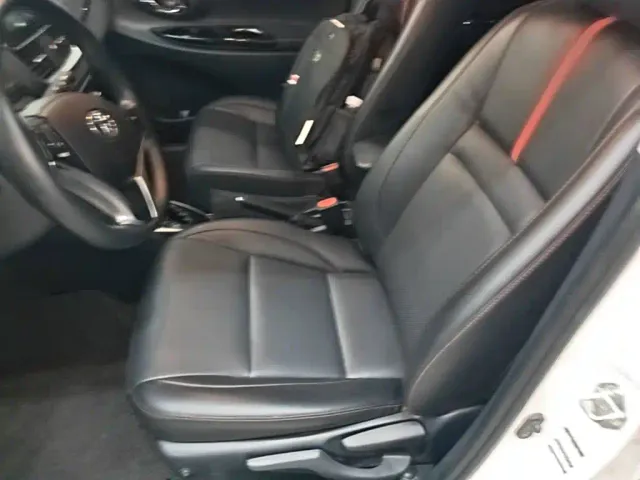 Toyota YARiS L Zhi Xuan — Фото автомобиля 14