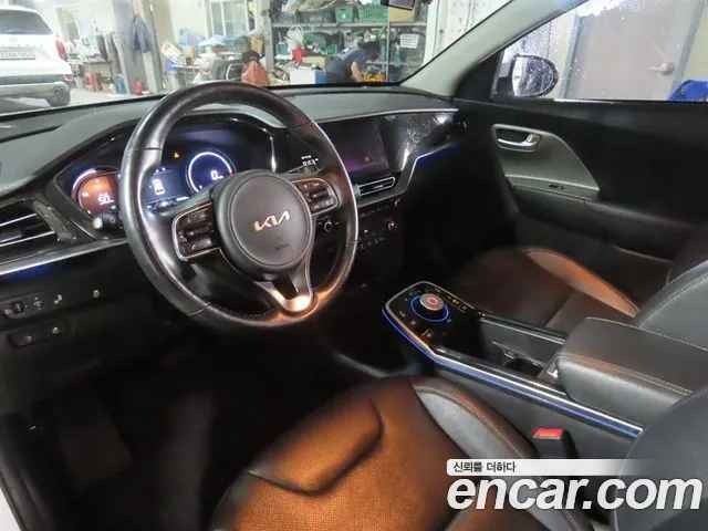 Kia Niro — Фото автомобиля 15