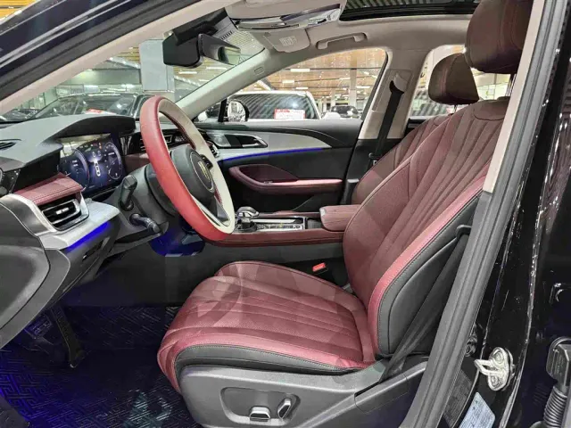 Hongqi H5 — Фото автомобиля 7