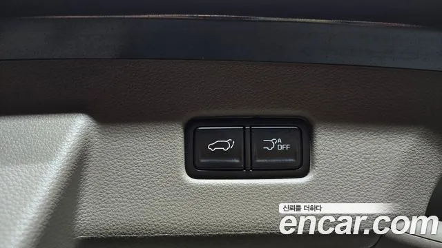Kia Carnival Generation 4 — Фото автомобиля 25