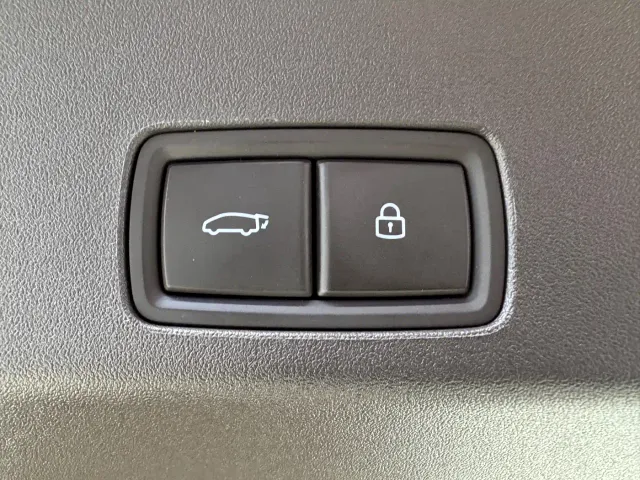 Li Auto MEGA — Фото автомобиля 19