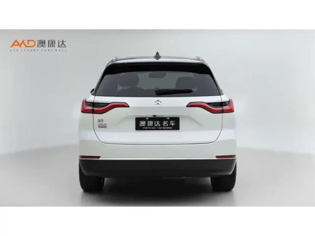 Nio ES8 — Фото автомобиля 4