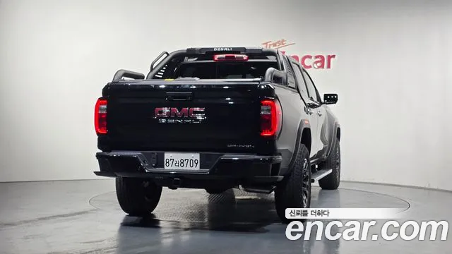 GMC Canyon — Фото автомобиля 4