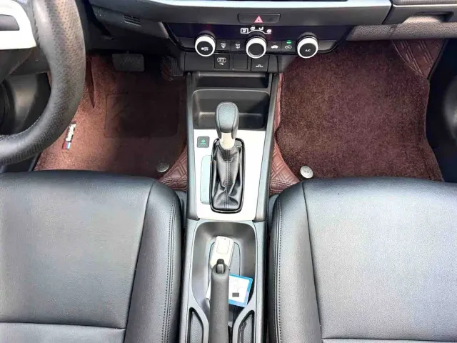 Honda Fit — Фото автомобиля 11