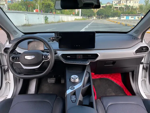 Geely Geometry A — Фото автомобиля 11
