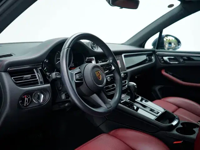 Porsche Macan — Фото автомобиля 15