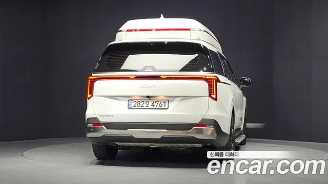 Kia Canival Новый Carnival 4 поколение Бензин 7 мест Hi-Limousine — Фото автомобиля 3