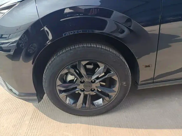 Dongfeng Yixuan — Фото автомобиля 22