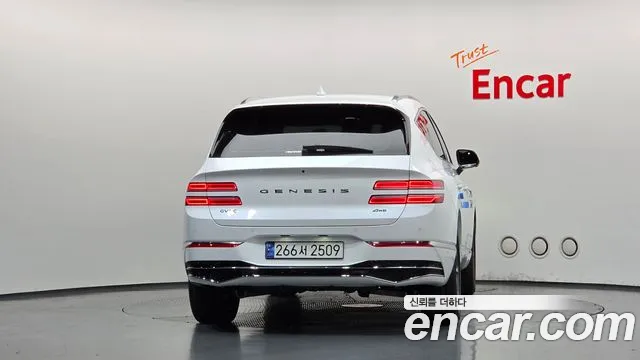 Genesis GV80 — Фото автомобиля 4