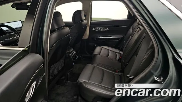Genesis GV70 2.5T Бензин AWD — Фото автомобиля 11