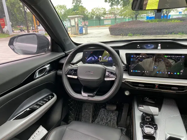 Changan Z6 — Фото автомобиля 8