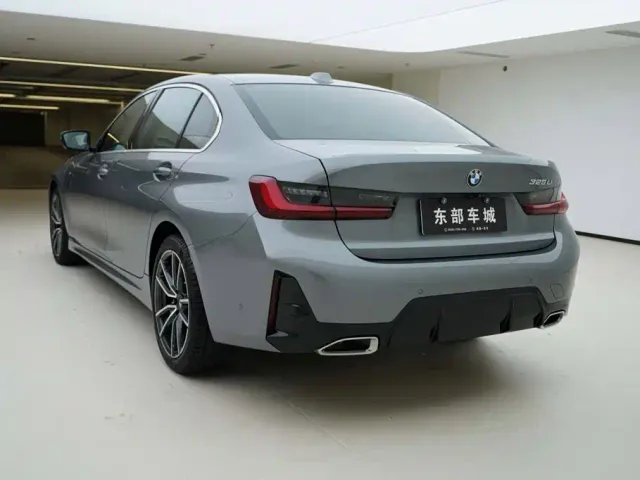 BMW 3 Series — Фото автомобиля 4