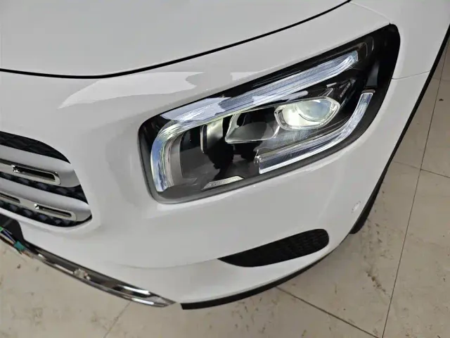 Mercedes-Benz GLB-Class — Фото автомобиля 23