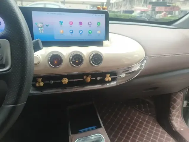 Wuling Motors Wuling Bingo 2023 333km Smart Connectivity Edition — Фото автомобиля 9