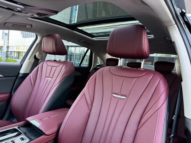 Hongqi H5 — Фото автомобиля 15