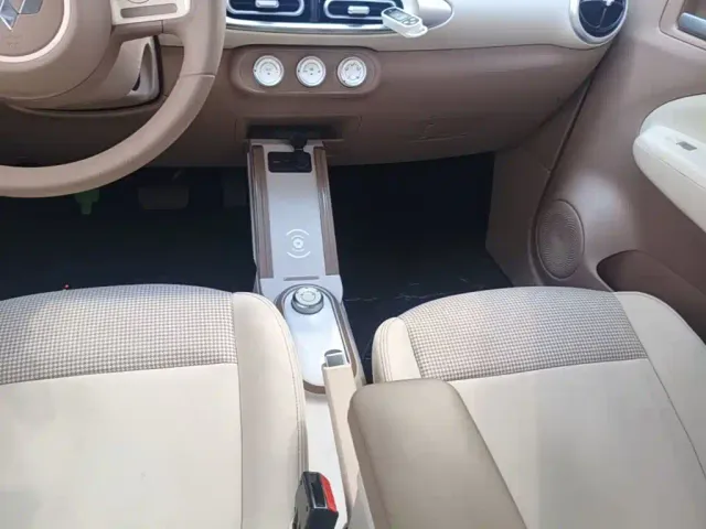Wuling Hongguang Mini EV — Фото автомобиля 13