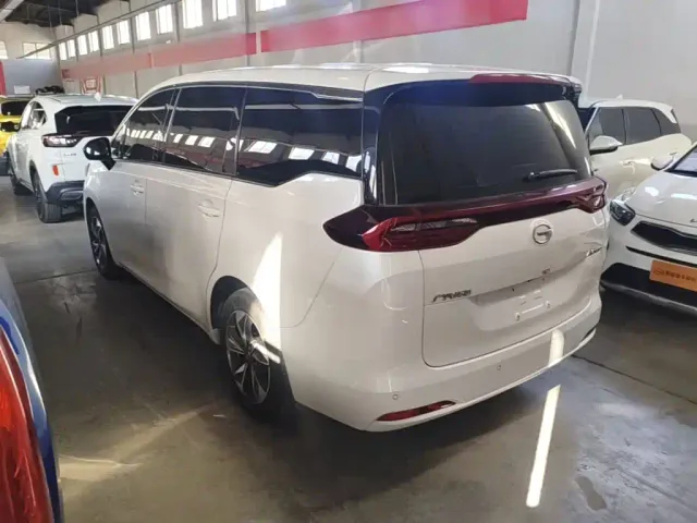 GAC Trumpchi M6 — Фото автомобиля 4