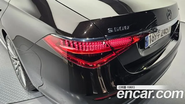 Mercedes-Benz S-Class — Фото автомобиля 23