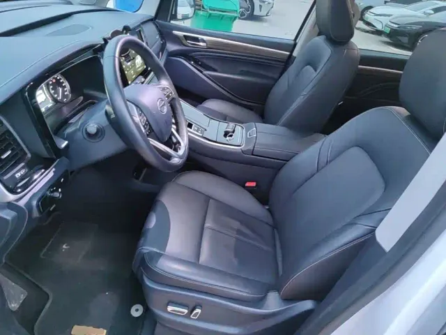 GAC Trumpchi M8 — Фото автомобиля 14