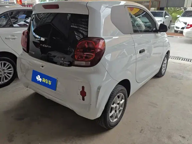 Roewe Clever — Фото автомобиля 3