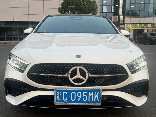 Mercedes-Benz A-Class — Фото автомобиля 2
