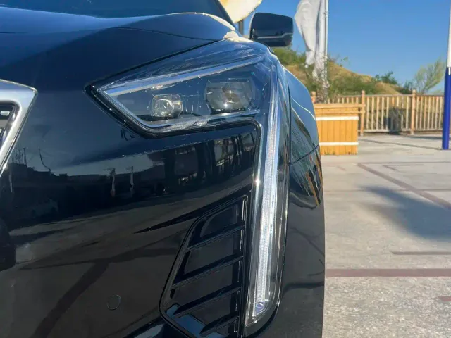 Cadillac CT6 — Фото автомобиля 14