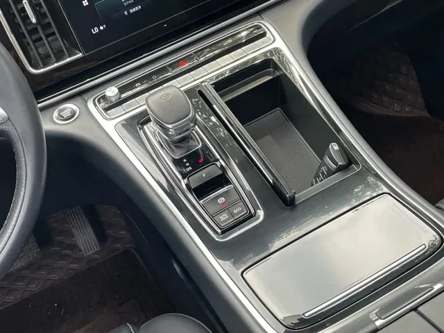 GAC Trumpchi M8 — Фото автомобиля 9