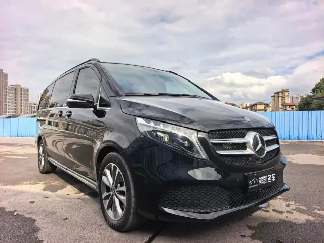 Mercedes-Benz V-Class — Фото автомобиля 6