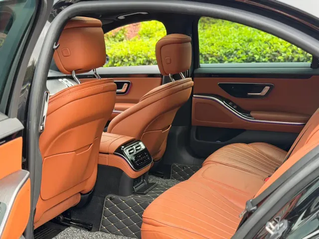 Mercedes-Benz S-Class — Фото автомобиля 18