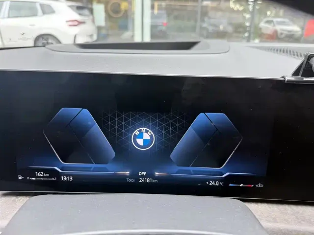 BMW X5 — Фото автомобиля 6