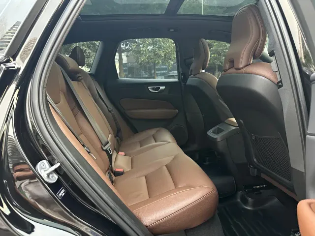 Volvo Volvo XC60 2024 B5 AWD Zhiyi Luxury Edition — Фото автомобиля 8