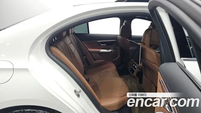 Mercedes-Benz E-Class E-класс W214 — Фото автомобиля 10