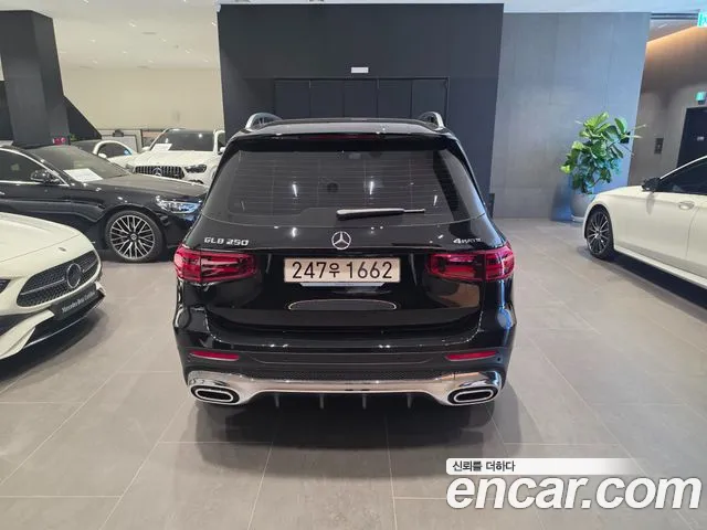 Mercedes-Benz GLB-Class — Фото автомобиля 4