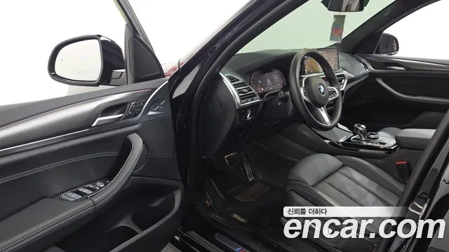 BMW X3 xDrive 20i M Sport Pro — Фото автомобиля 9