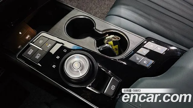 Kia K8 Hybrid — Фото автомобиля 9