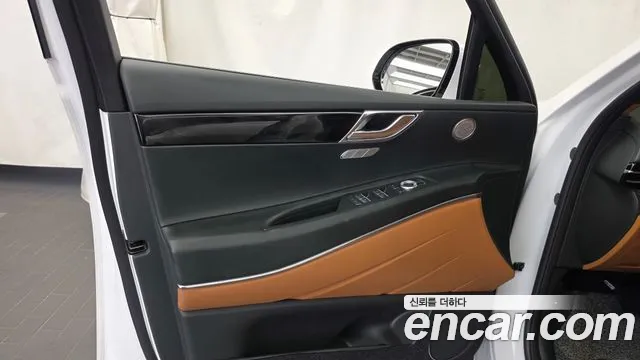 Genesis GV80 — Фото автомобиля 13