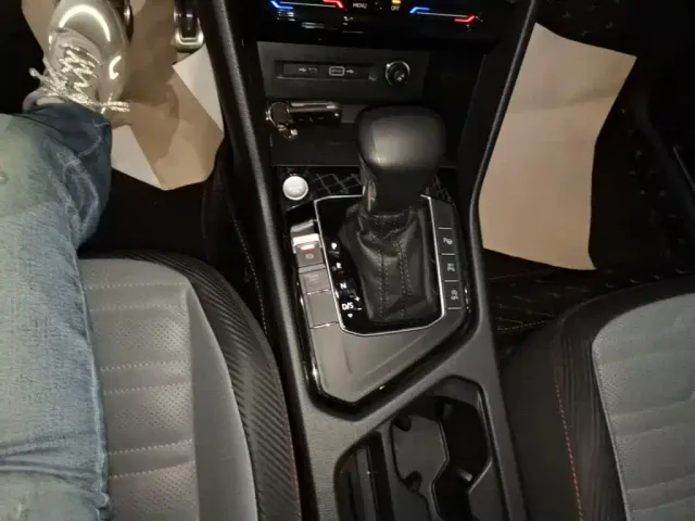 Volkswagen Tiguan X — Фото автомобиля 13