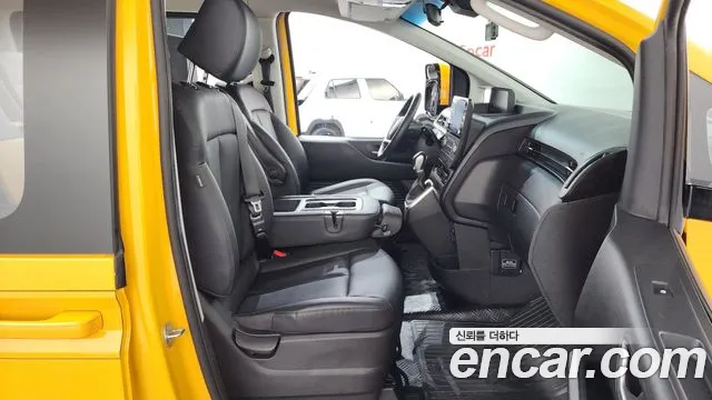 Hyundai Staria Staria L3.5 Школьный автобус — Фото автомобиля 6