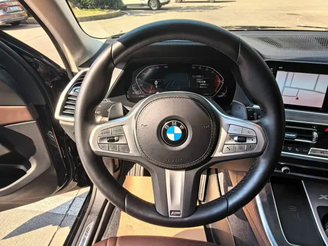 BMW X5 — Фото автомобиля 8