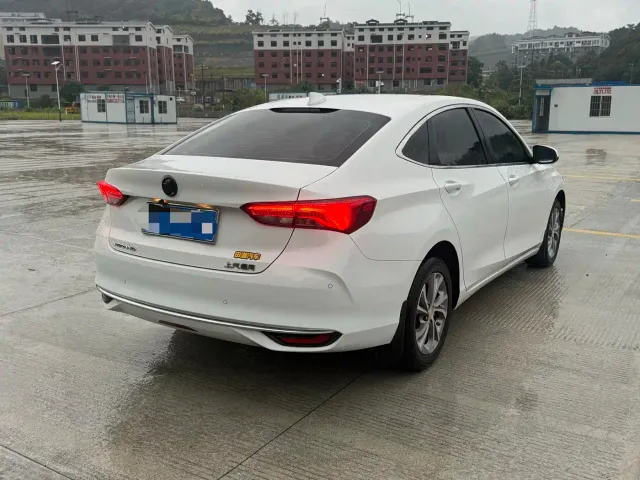 Buick Verano — Фото автомобиля 9