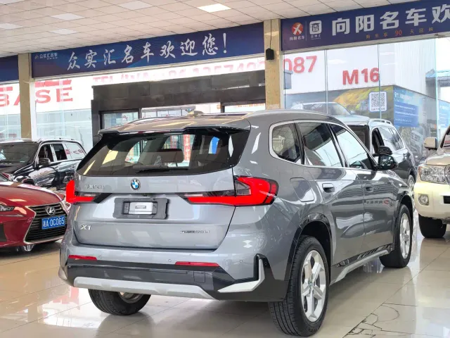 BMW X1 — Фото автомобиля 6