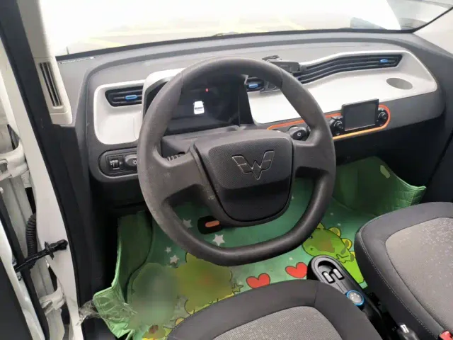 Wuling Hongguang Mini EV — Фото автомобиля 6